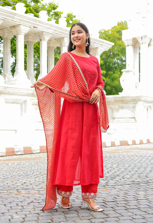 Scarlet Grace – Chanderi Silk Set
