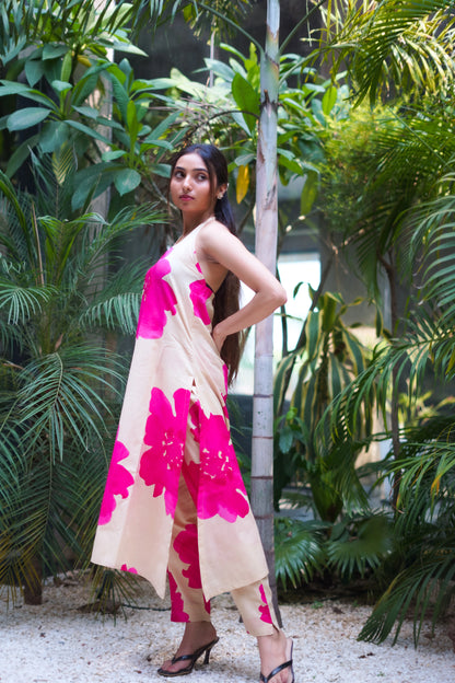 Gulabi Gulnar  – Two-Piece Cotton Halter Neck Set