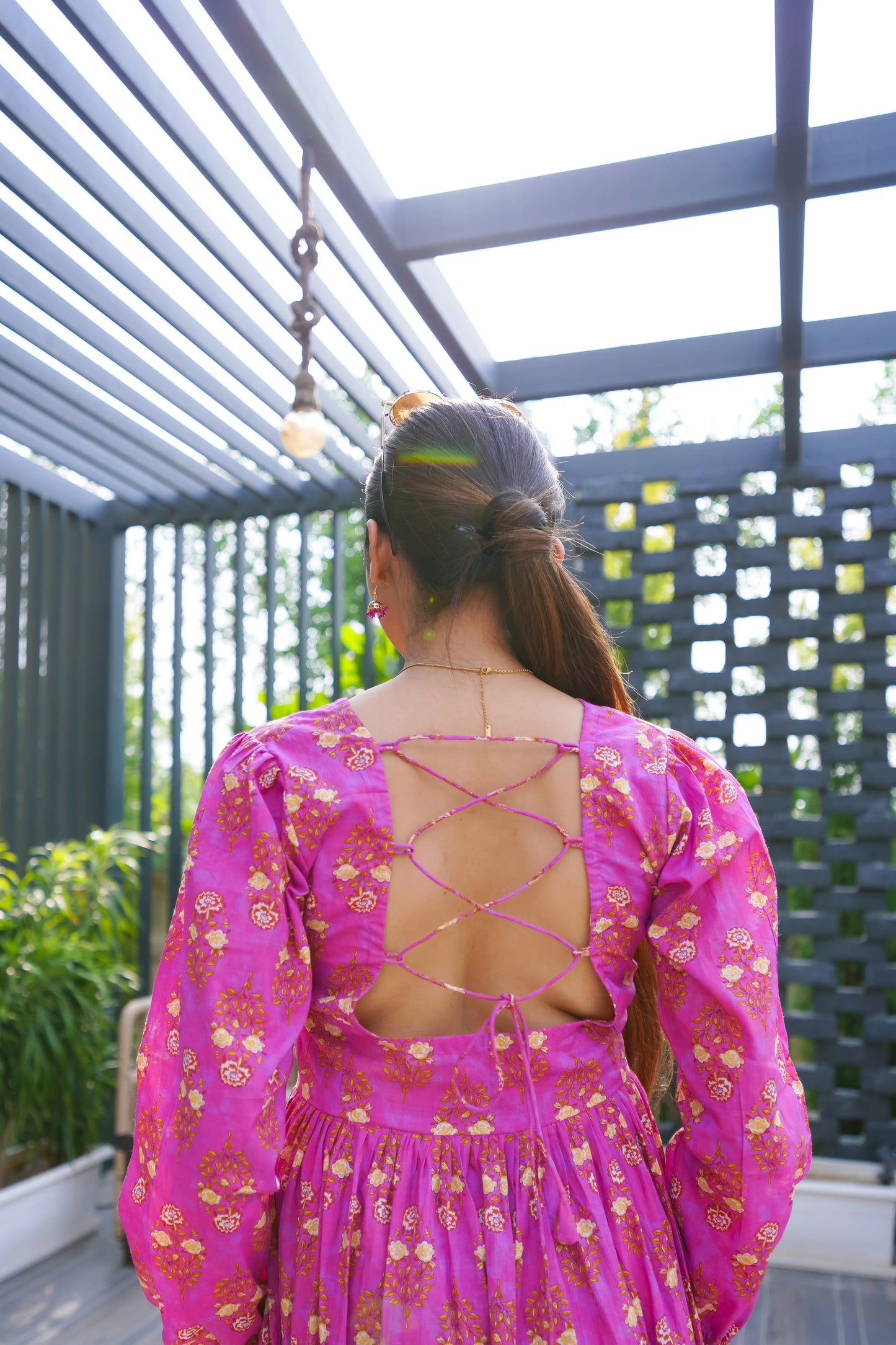 Raatrani Rouge - A stunning blend of tradition and bold femininity