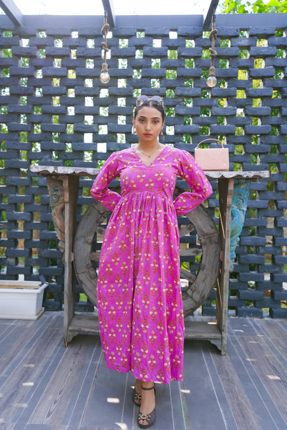 Raatrani Rouge - A stunning blend of tradition and bold femininity