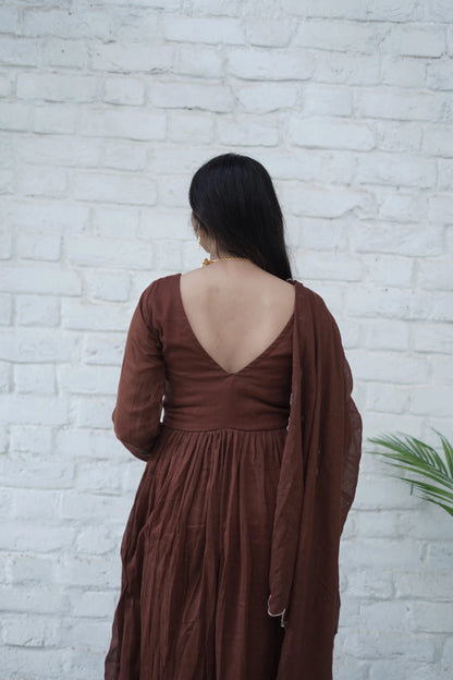 Raya Mulmul Kurta Set - An ode to understated elegance
