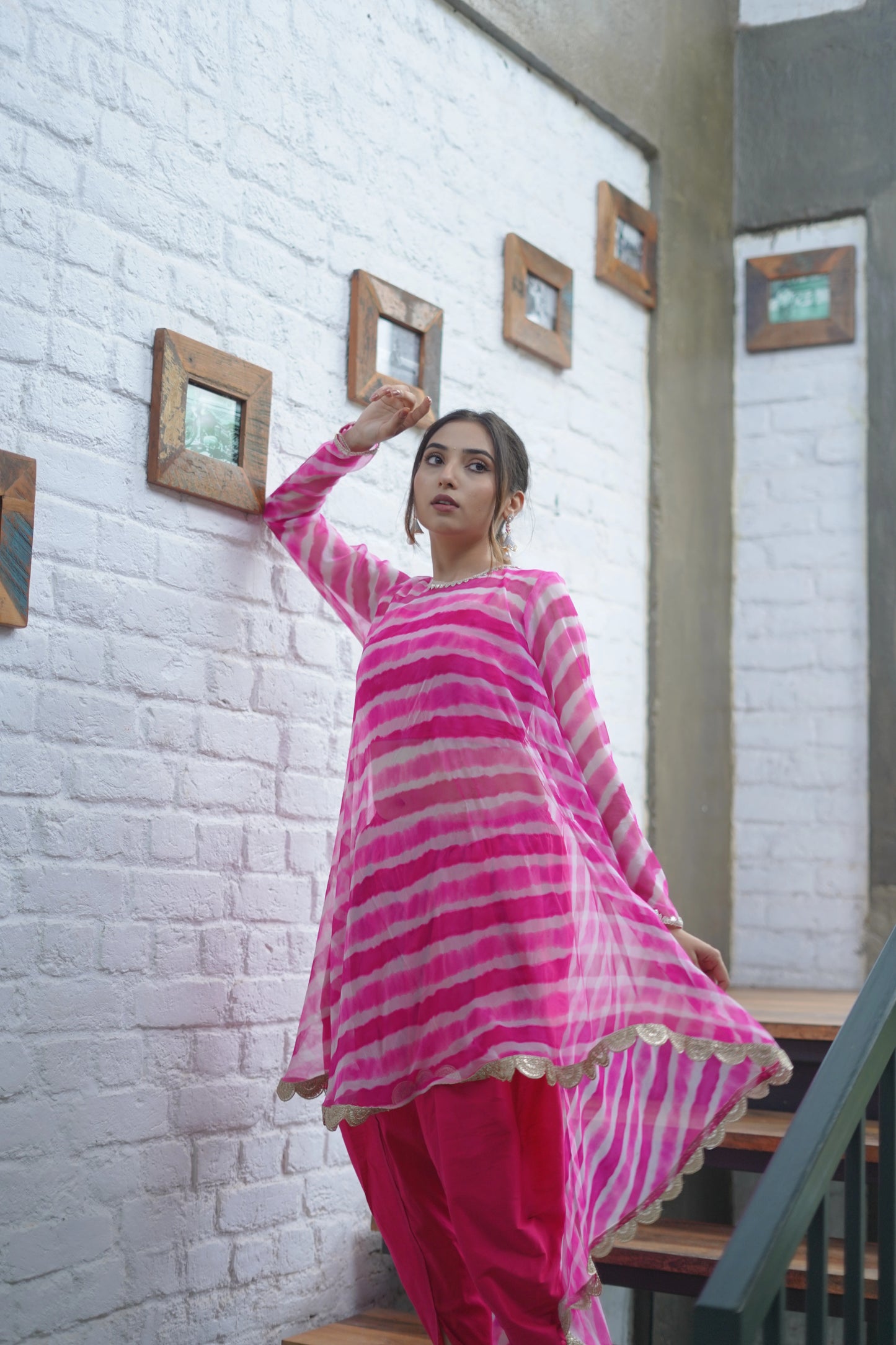 Gulraz Lehariya Set - A vibrant blend of tradition & contemporary flair