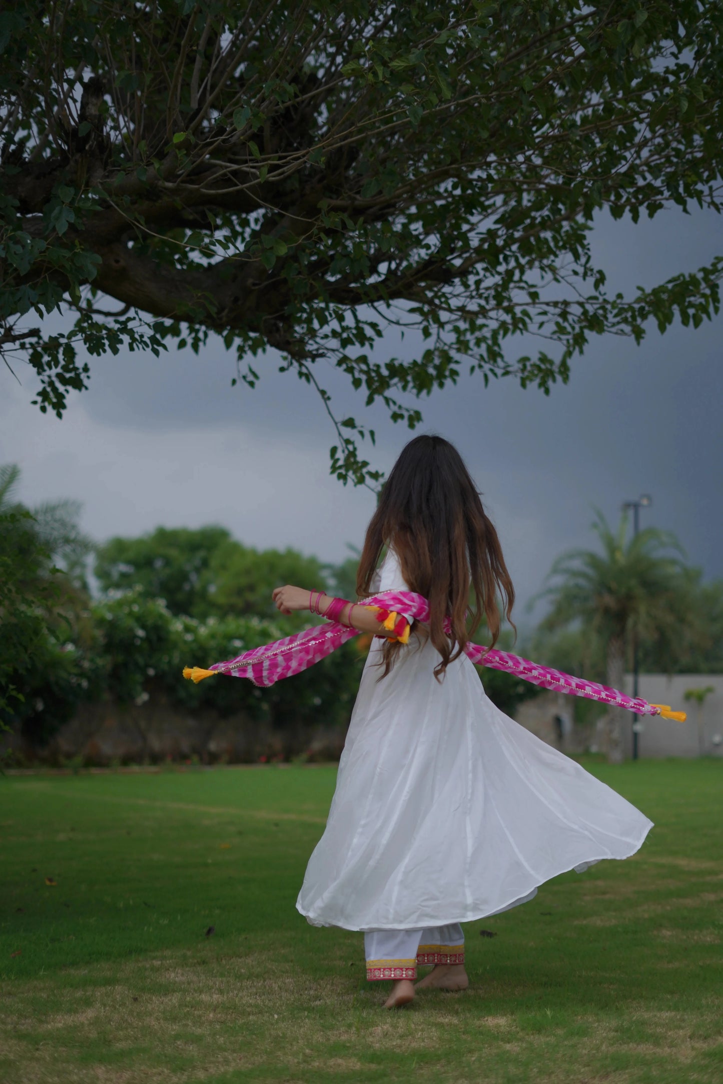 Chandni Leheriya Set - Tribute to timeless summer elegance